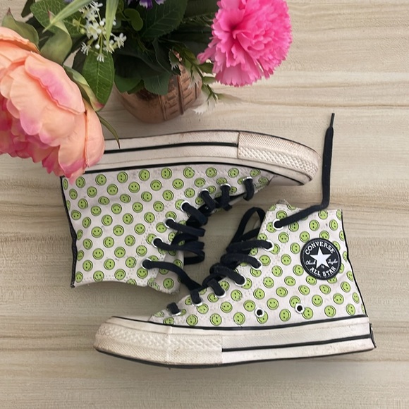 Rare Happy camper Converse smiley face egret lemongrass / size 6 - Picture 2 of 10